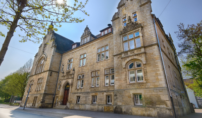 Rathaus Rechts 1